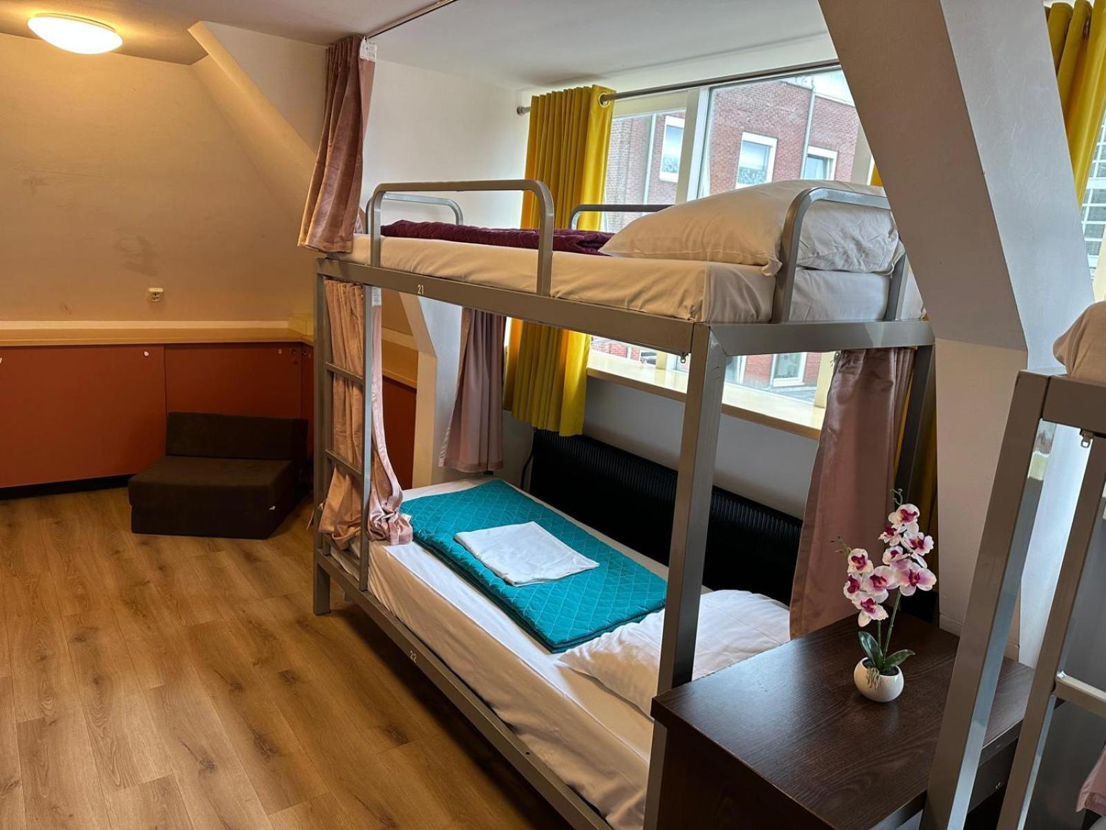 Room Mate Hostel Amsterdam זנדאם מראה חיצוני תמונה