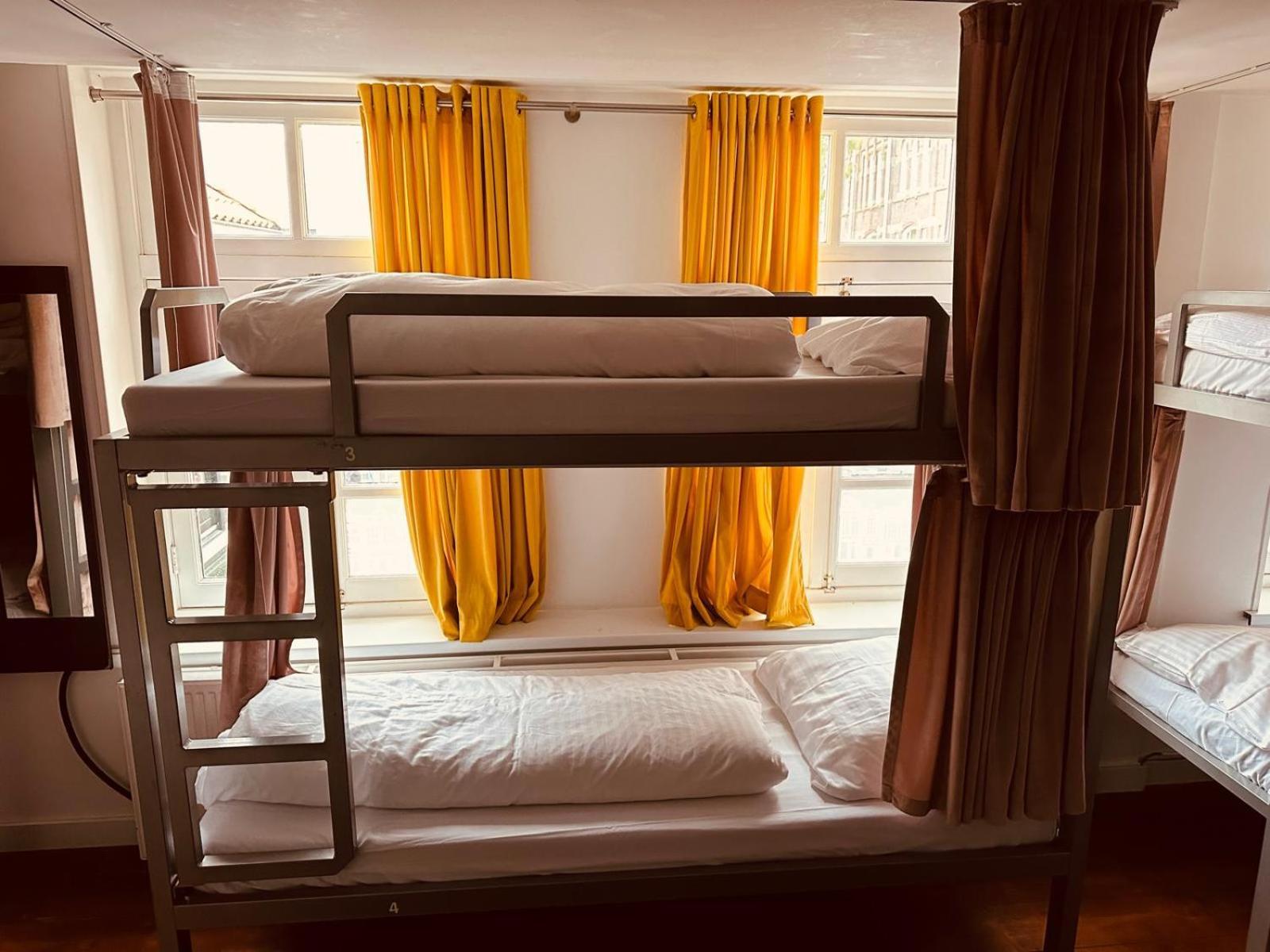 Room Mate Hostel Amsterdam זנדאם מראה חיצוני תמונה