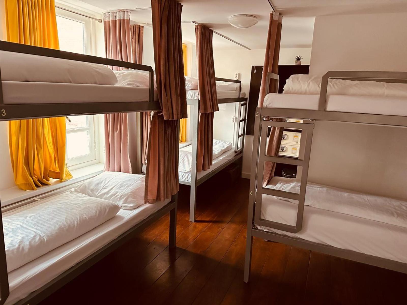 Room Mate Hostel Amsterdam זנדאם מראה חיצוני תמונה